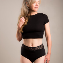 Culotte incontinence femme ROZA taille haute coton bio et dentelle – Sittelle Lingerie – fabriquée en France